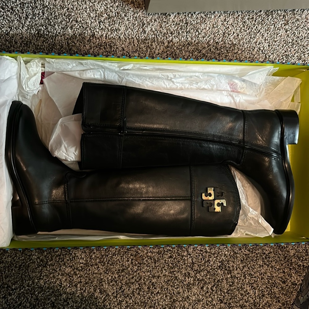 Tory Burch women’s shoes, size 6 1/2
